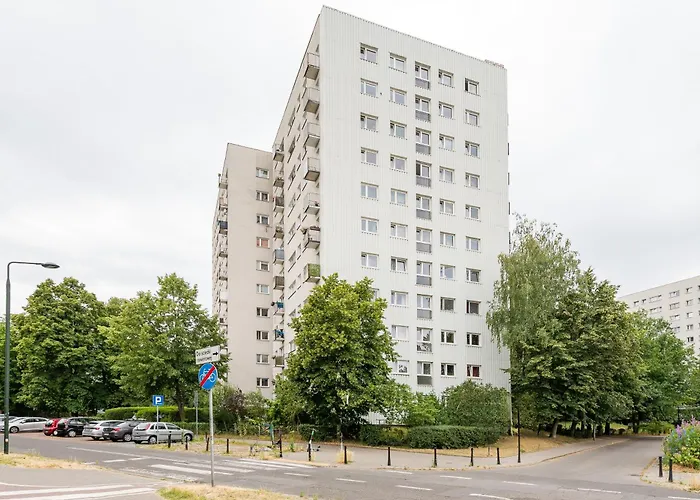 Apartment Na Sadach Wooden By Bookinghost *